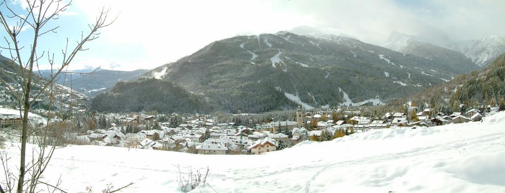 Hotel Bucaneve Bardonecchia Exterior foto