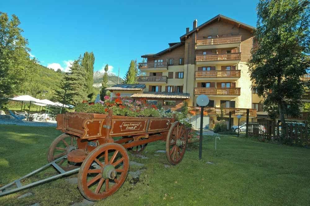 Hotel Bucaneve Bardonecchia Exterior foto